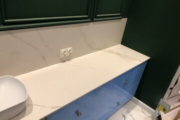 Bathroom tops -Calacatta Oro Venato LARGE FORMAT CERAMICS